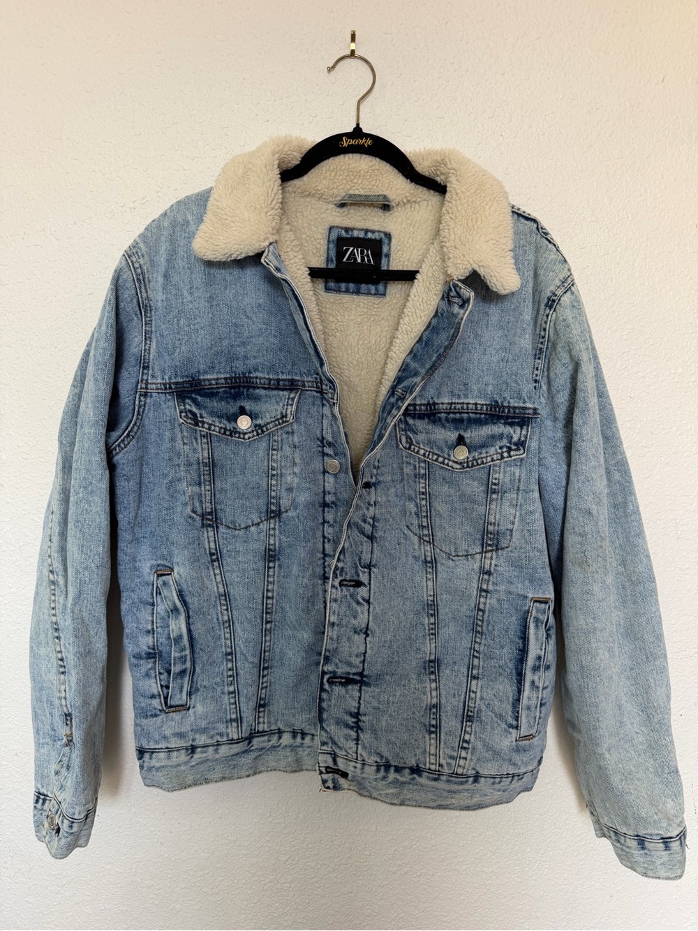 Zara Light Wash Denim Jacket with Cream Sherpa Collar